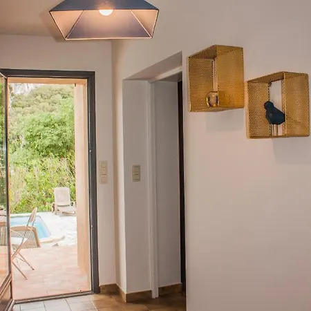 La Villa Du Gardon: Riverside Retreat with Panoramic Gorge Views Collias Exterior photo